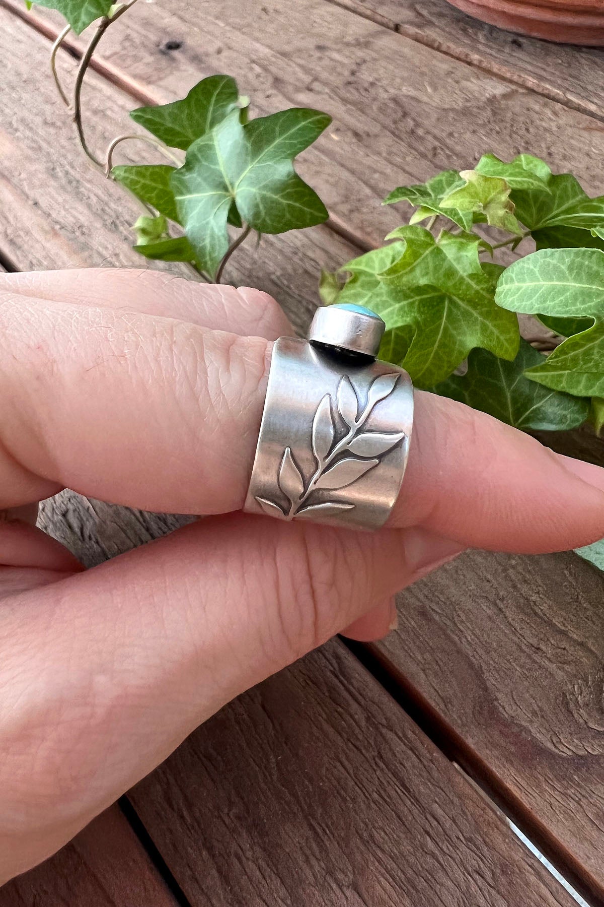 Turquoise Botanical Ring / Size 6 1/2 - 7